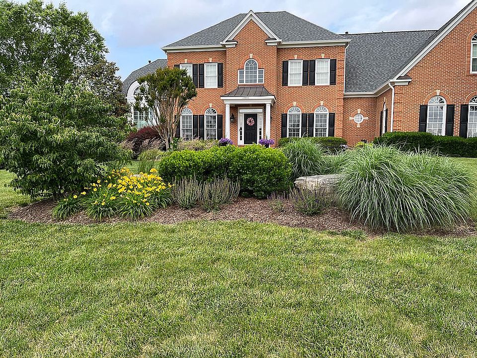 1st image of 15855 Parnell Ct