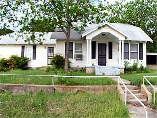 1st image of 602 1st St