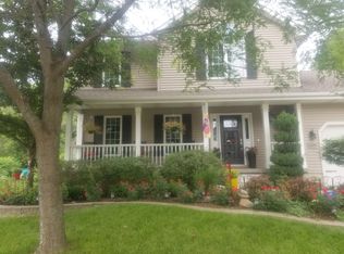 309 N 14th St, Indianola, IA 50125
