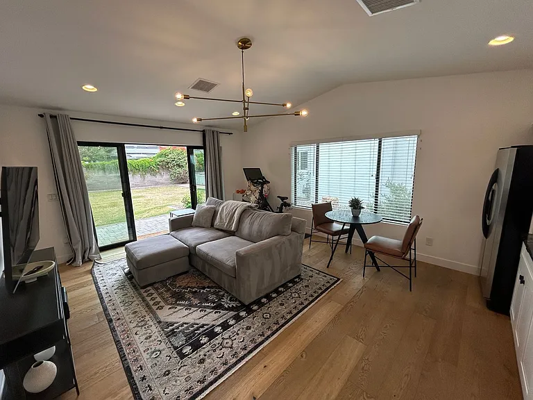 4016 E Avalon Dr — Photo 26