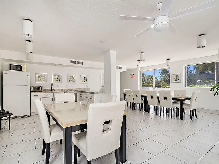 3901 S Flagler Dr #505 — Photo 23