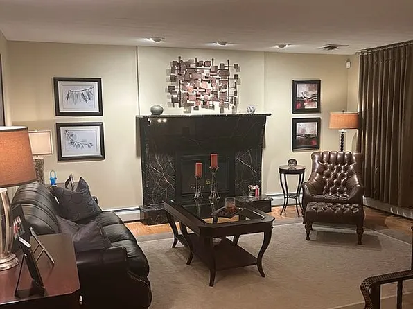 158 Independence Blvd, Hanover Township, PA 18706
