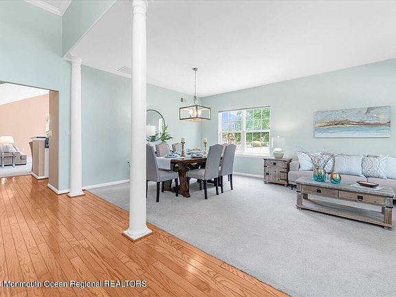 4th image of 28 Medici Drive