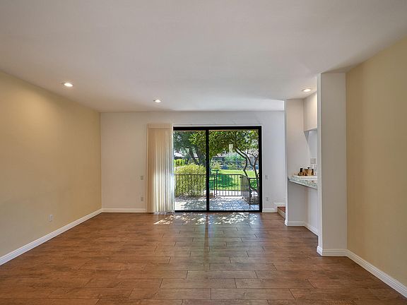 4th image of 355 N Avenida Caballeros Unit 11