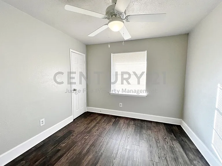 5301 Mansel Ln — Photo 14