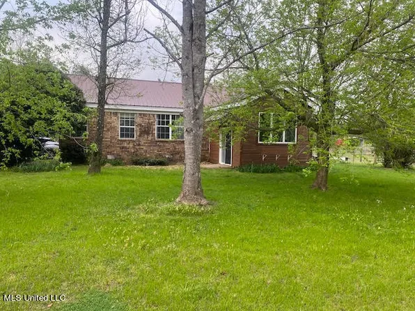 1894 S Slayden Rd, Holly Springs, MS 38635