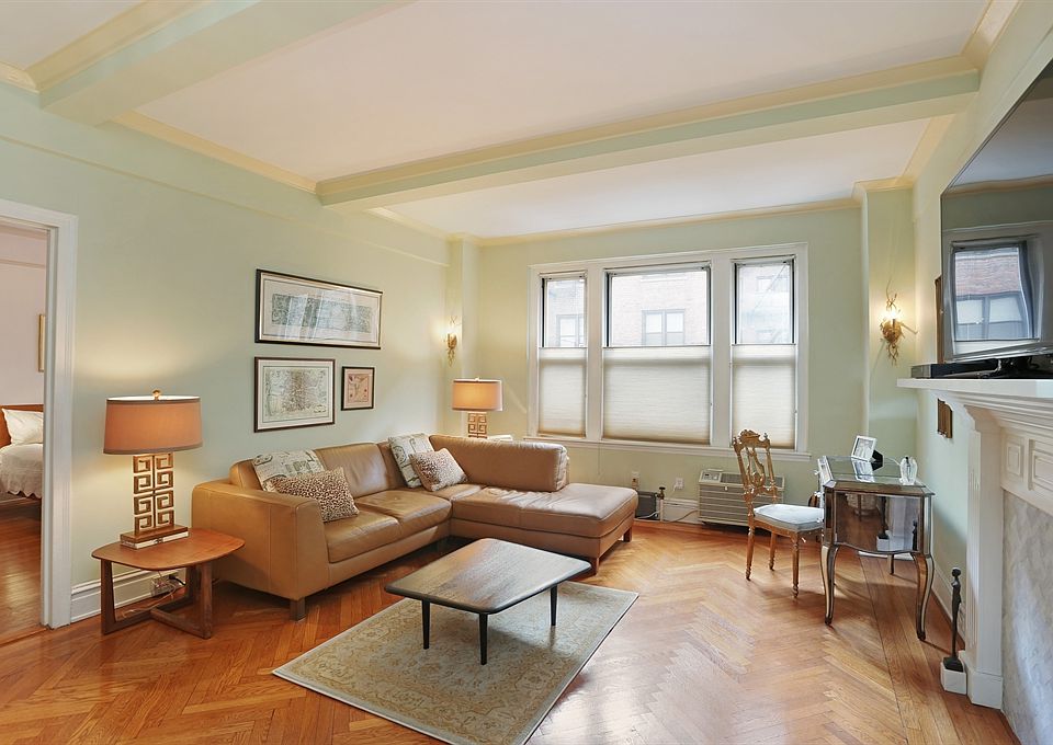 1st image of 320 E 57th St APT 3D
