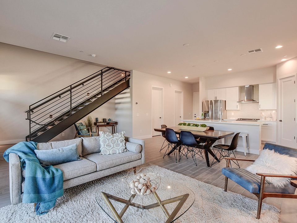 1st image of 1111 E Missouri Ave #1