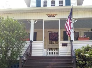 35 Overbrook Ave, Warwick, RI 02889