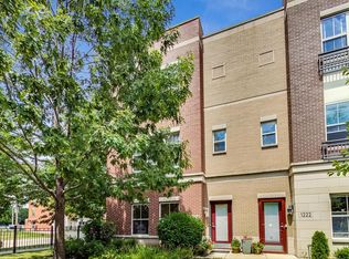 1224 W Grenshaw St, Chicago, IL 60607