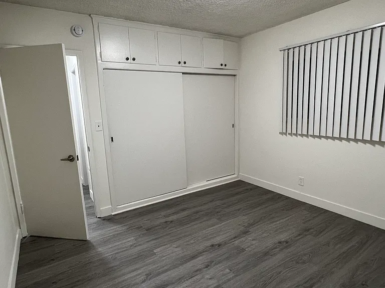 1031 Elm Ave #1 — Photo 13