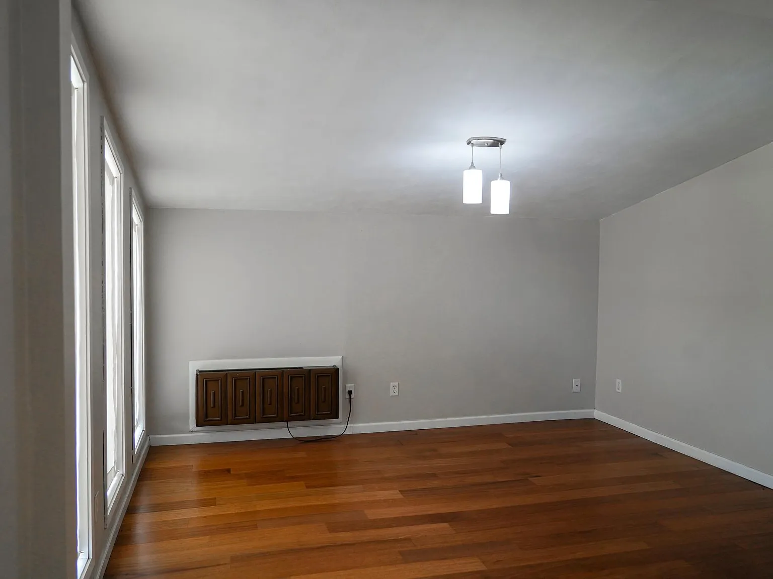 3 bed, 1500 sqft, $1,700 — Photo 4