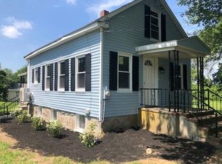 989 Main St, Acushnet, MA 02743