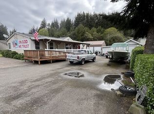 1110 N 8th St, Lakeside, OR 97449