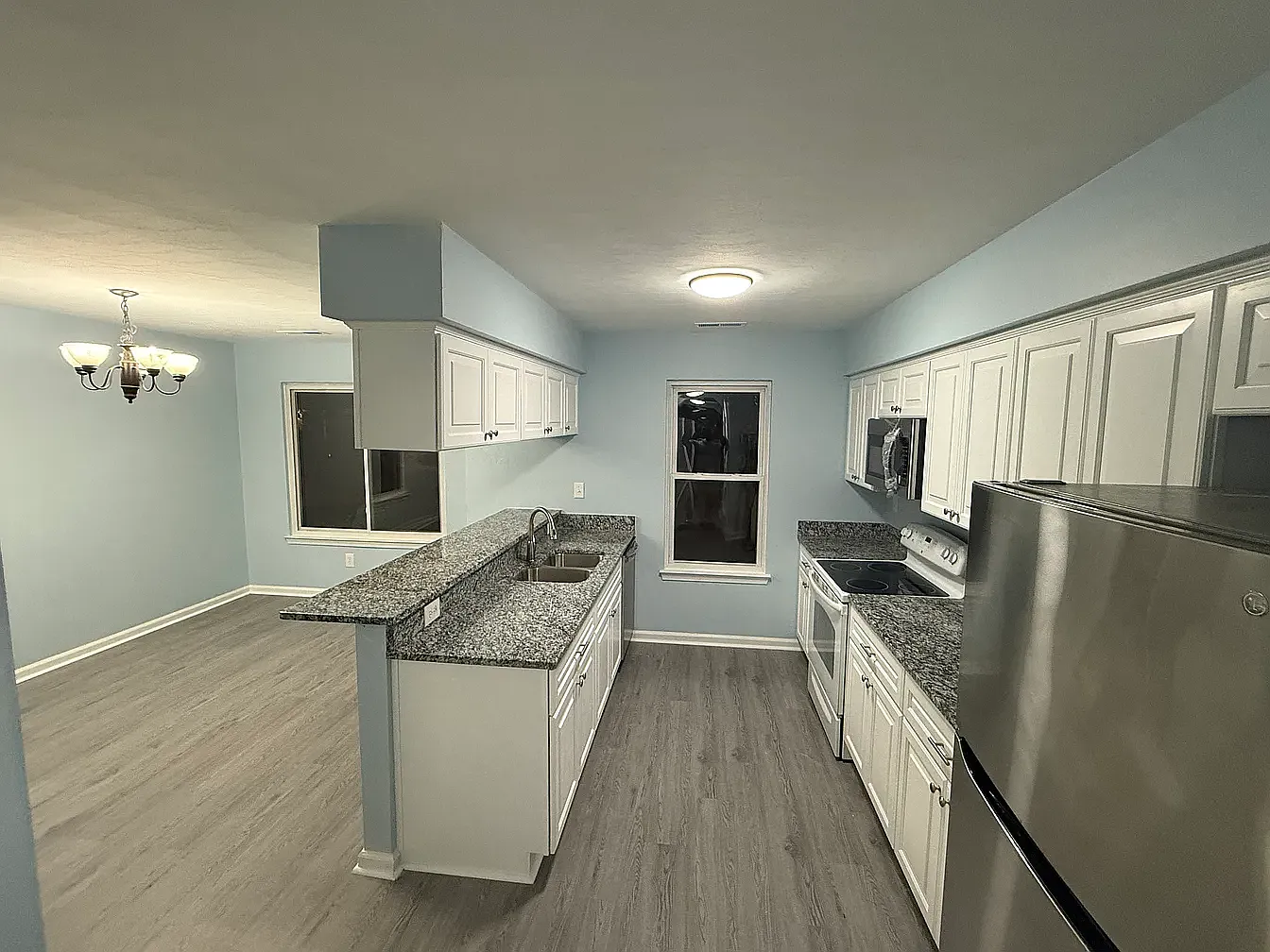 3 bed, 2.5 bath, 1570 sqft, $900 — Photo 4