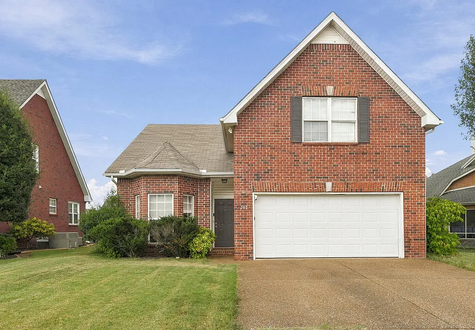 727 Middleton Ln