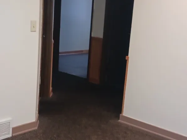 216 Brookeridge Dr Suite 11, Waterloo, IA 50702