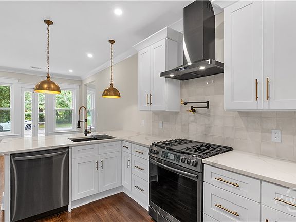 5th image of 501 Durant Avenue