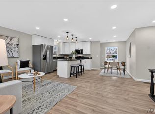 3218 Krem Ave, Saint Ann, MO 63074