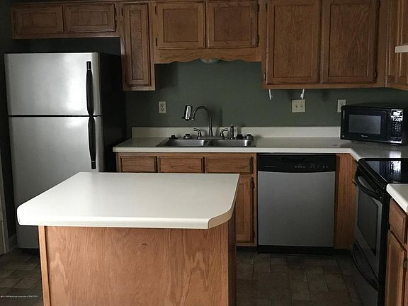4th image of 7047 Foxhall Dr