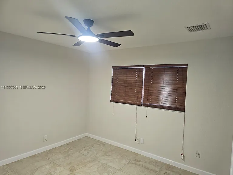 5151 W Oakland Park Blvd #303 — Photo 18