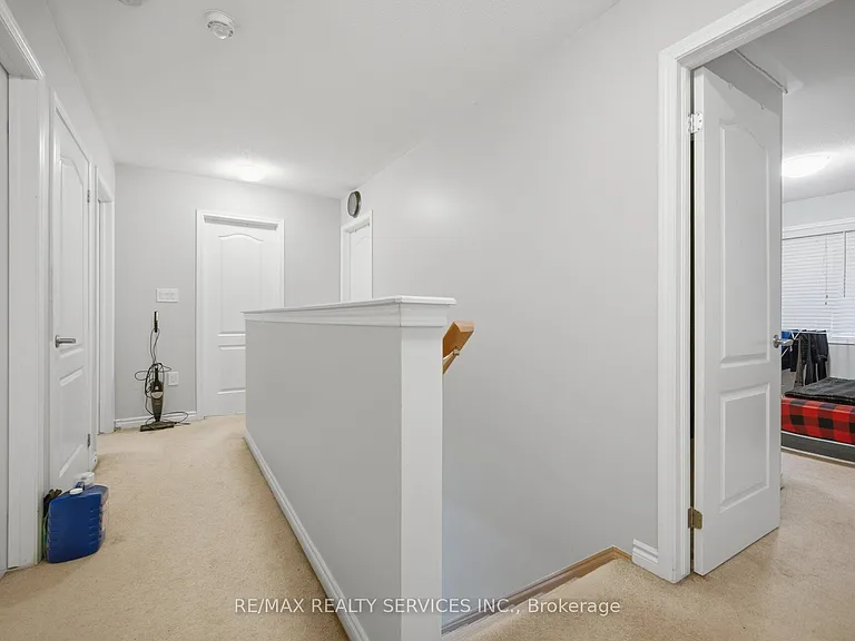 75 Benhurst Cres #UPPER — Photo 28