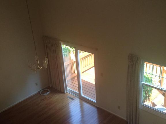 4th image of 11 Wilan Ln
