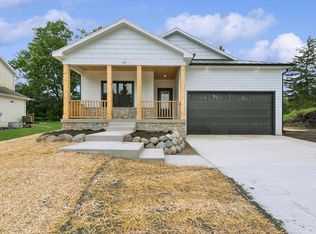 158 Williams St, Williams Bay, WI 53191