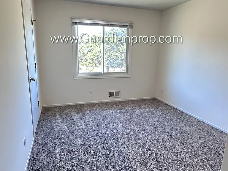 1808 Knox Dr — Photo 13