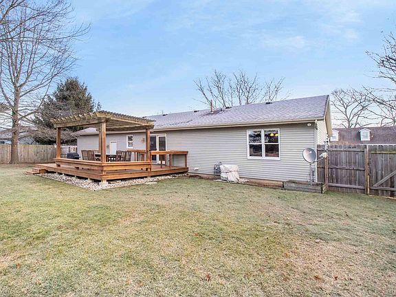 5th image of 54343 Pleasant Valley Dr