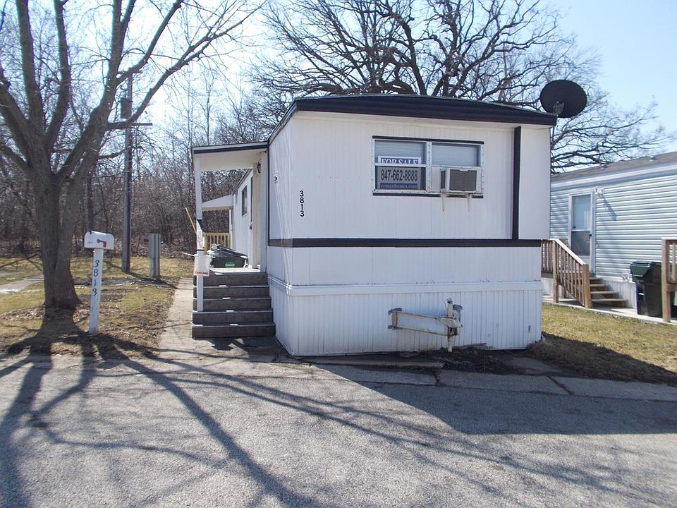 1st image of 3813 1st St