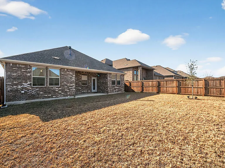 10601 Autumn Leaves Ln — Photo 32