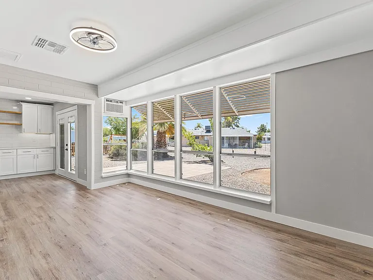 10423 W Monterosa Dr — Photo 13