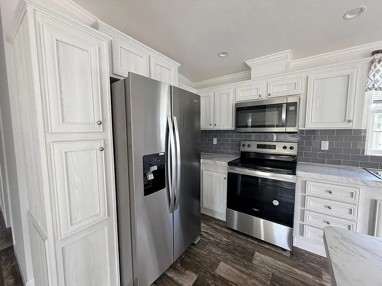 5267 SW 32nd St #2-29 — Photo 8