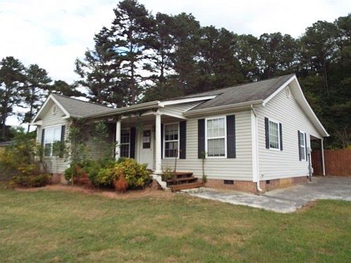1st image of 110 Will Lewis Dr SE