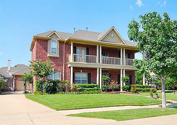 2nd image of 2719 Queen Elaine Dr