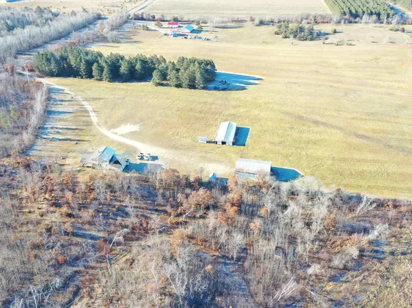 5146 Akerson Rd, Pequot Lakes, MN 56472