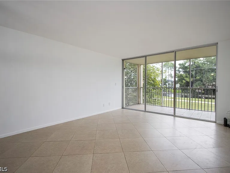1083 Forest Lakes Dr #206 — Photo 10