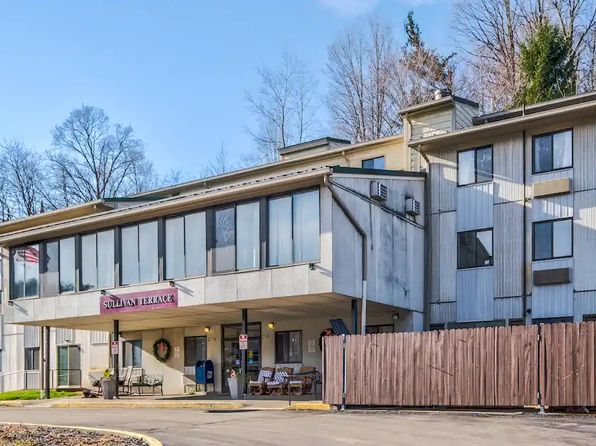 Sullivan Terrace Apartments, 135 N German St, Dushore, PA 18614