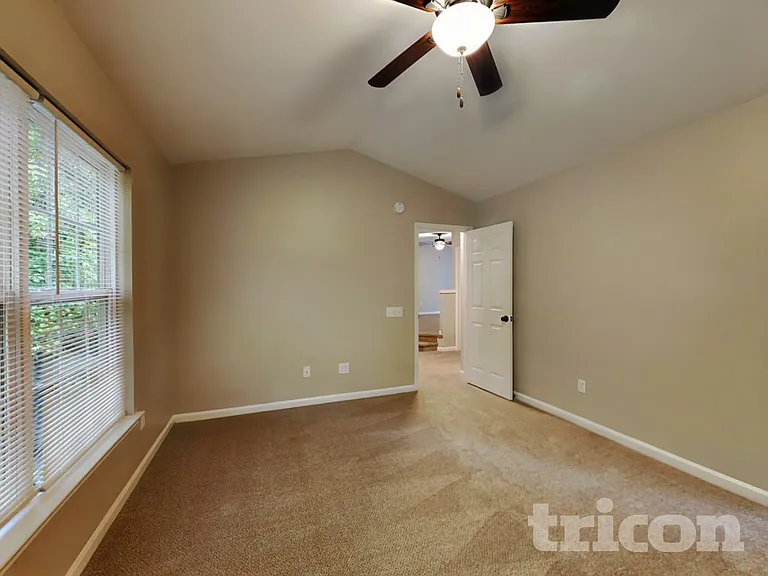 1549 Rumstone Ln — Photo 7