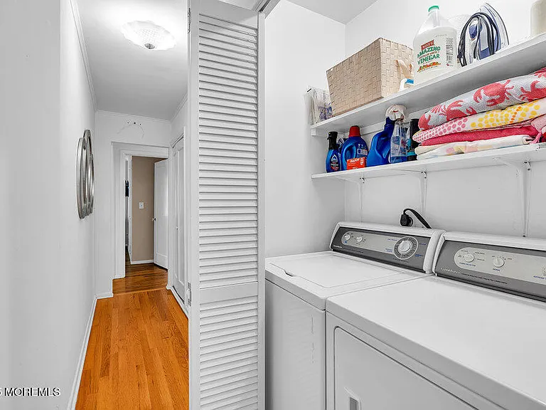 407 8th Ave — Photo 35