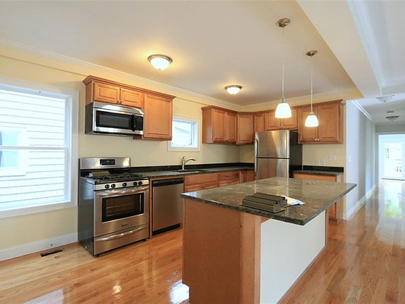 2nd image of 29-33 Elmwood St #U1