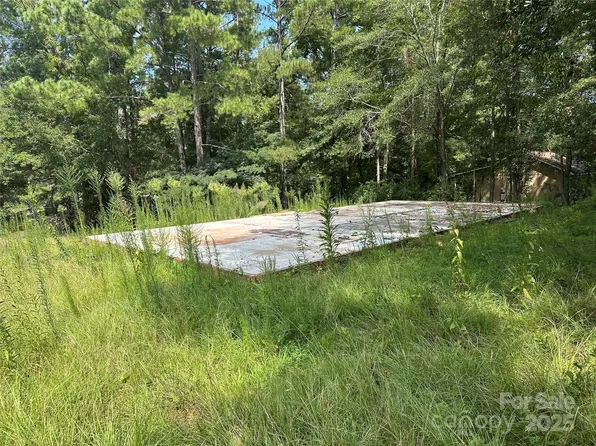 305 River Rd #3, Rockingham, NC 28379