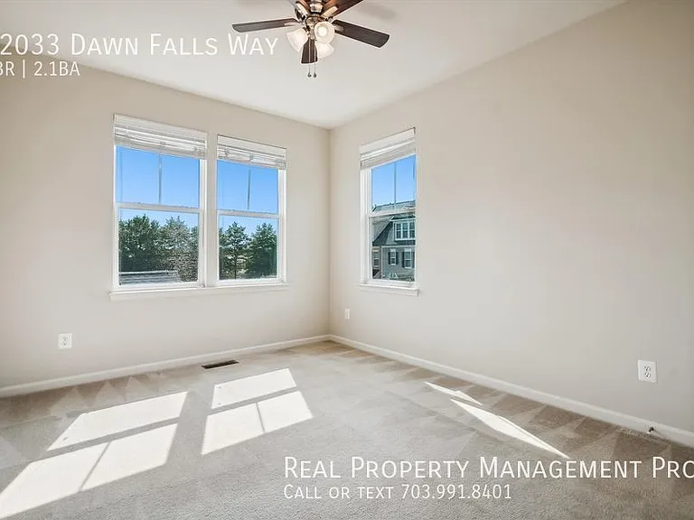 12033 Dawn Falls Way — Photo 10