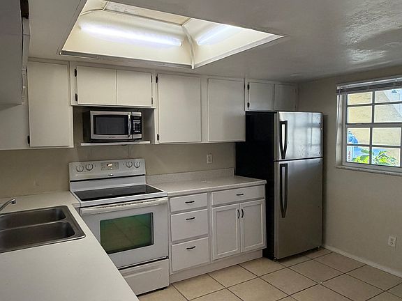 4th image of 201 Palm Beach Trace Dr