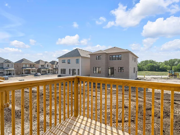 58 Belmont Dr — Photo 39