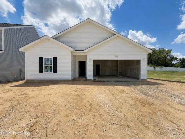 127 Crossvine Street, Selma, NC 27576