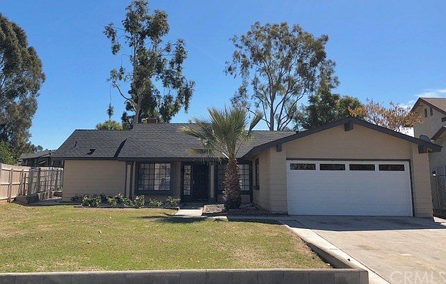 1st image of 12156 Zinnia St