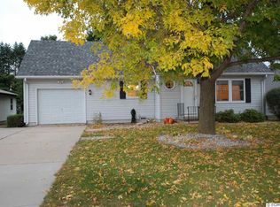 508 16th Ave SE, Dyersville, IA 52040