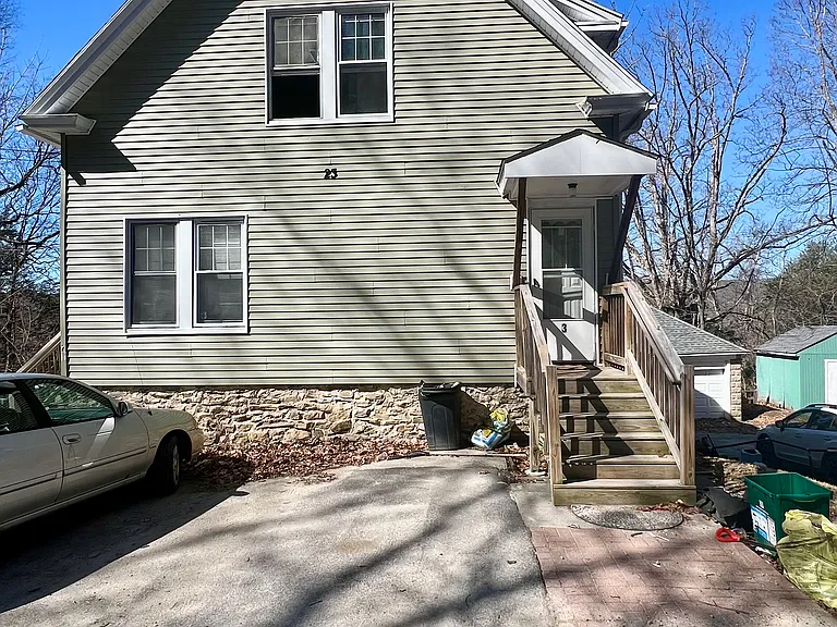23 Firglade St #3 — Photo 12